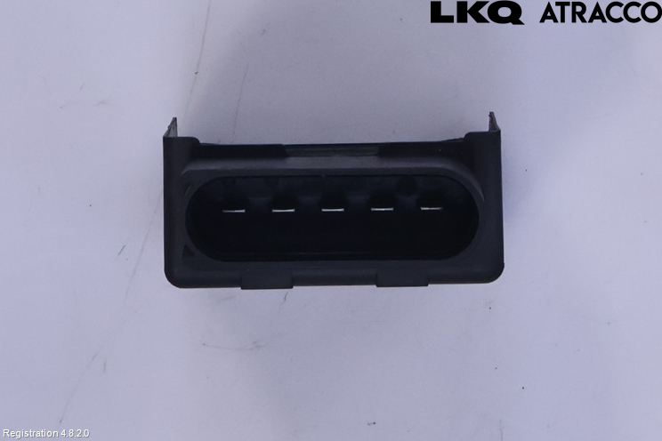 Volkswagen VW POLO VI 18->> Styrenhet Bränslepump