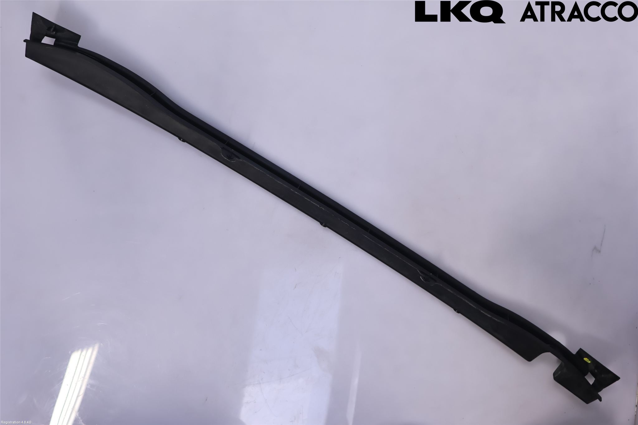 Volvo XC70 08-13 Stötfångardel Bak Mitt