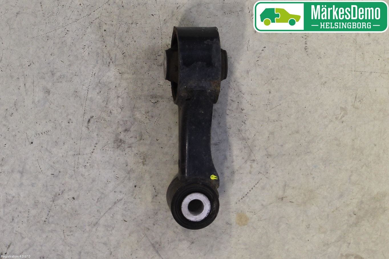 Toyota AYGO 15-21 Motorfäste