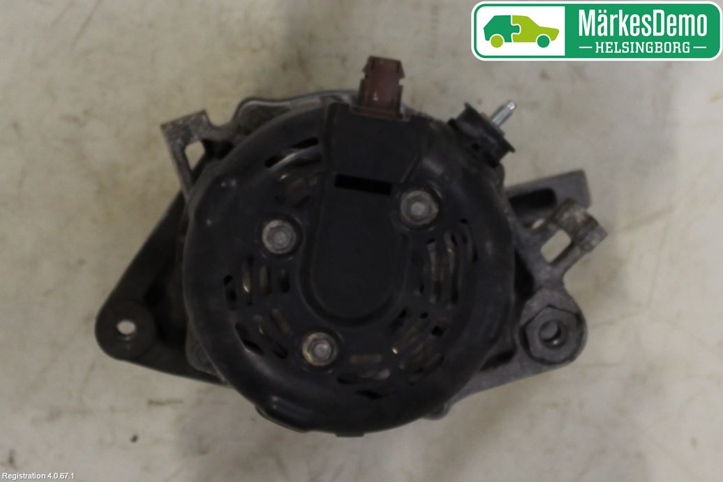 Toyota VERSO-S 11-16 Generator