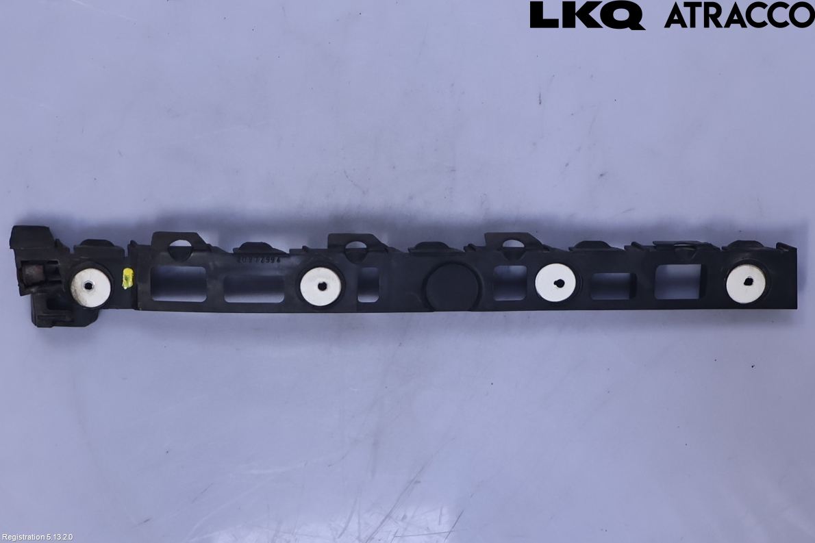Opel INSIGNIA 09-16 Stötfångarfäste Bak Hö