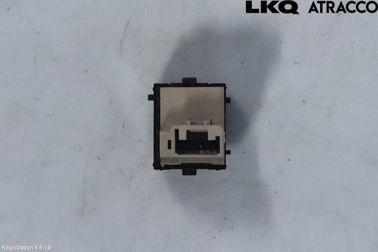 Toyota C-HR 24- Strömställare Ljus