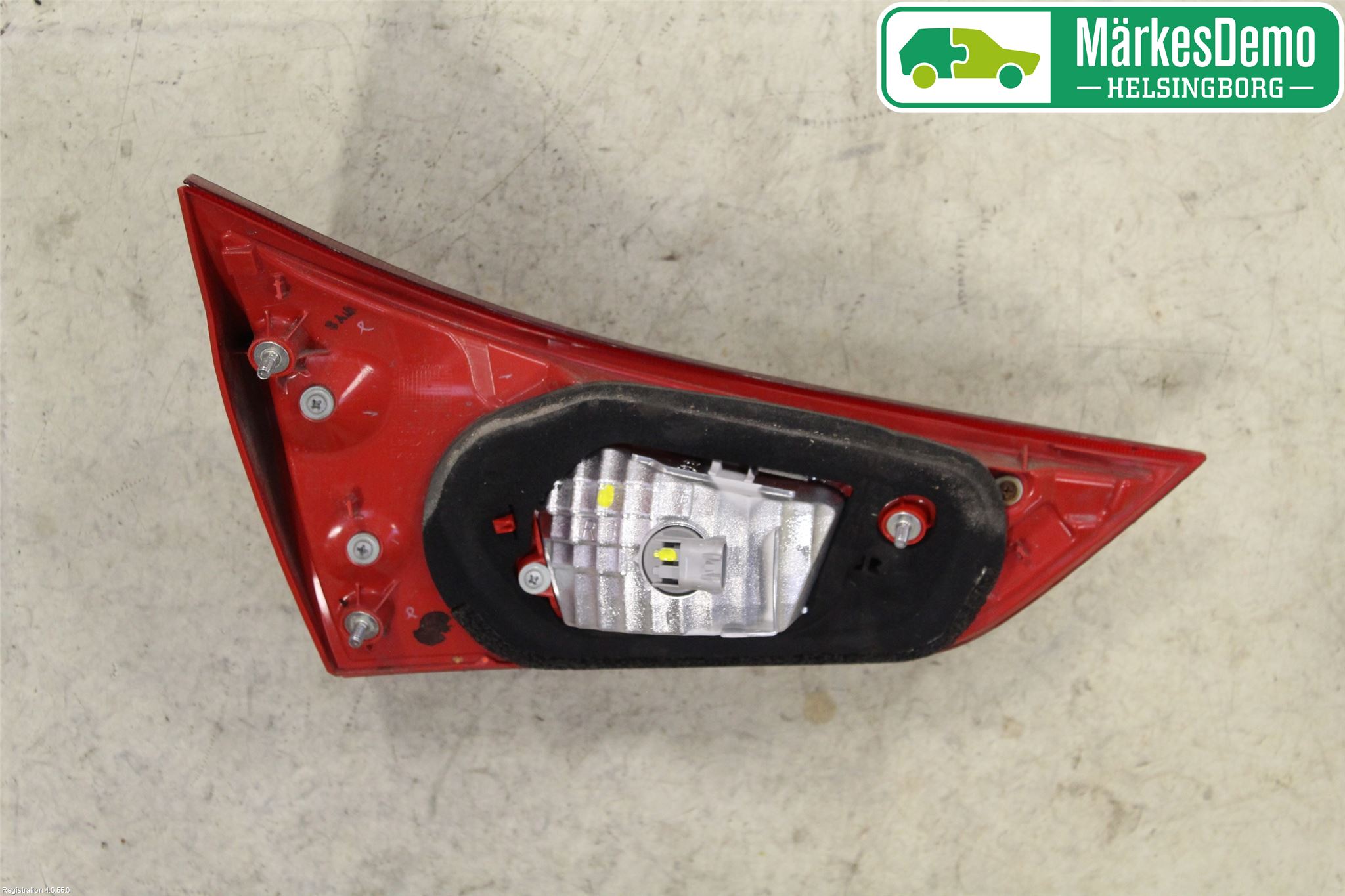 Toyota AURIS 13-19 Bakljus Lucka Hö