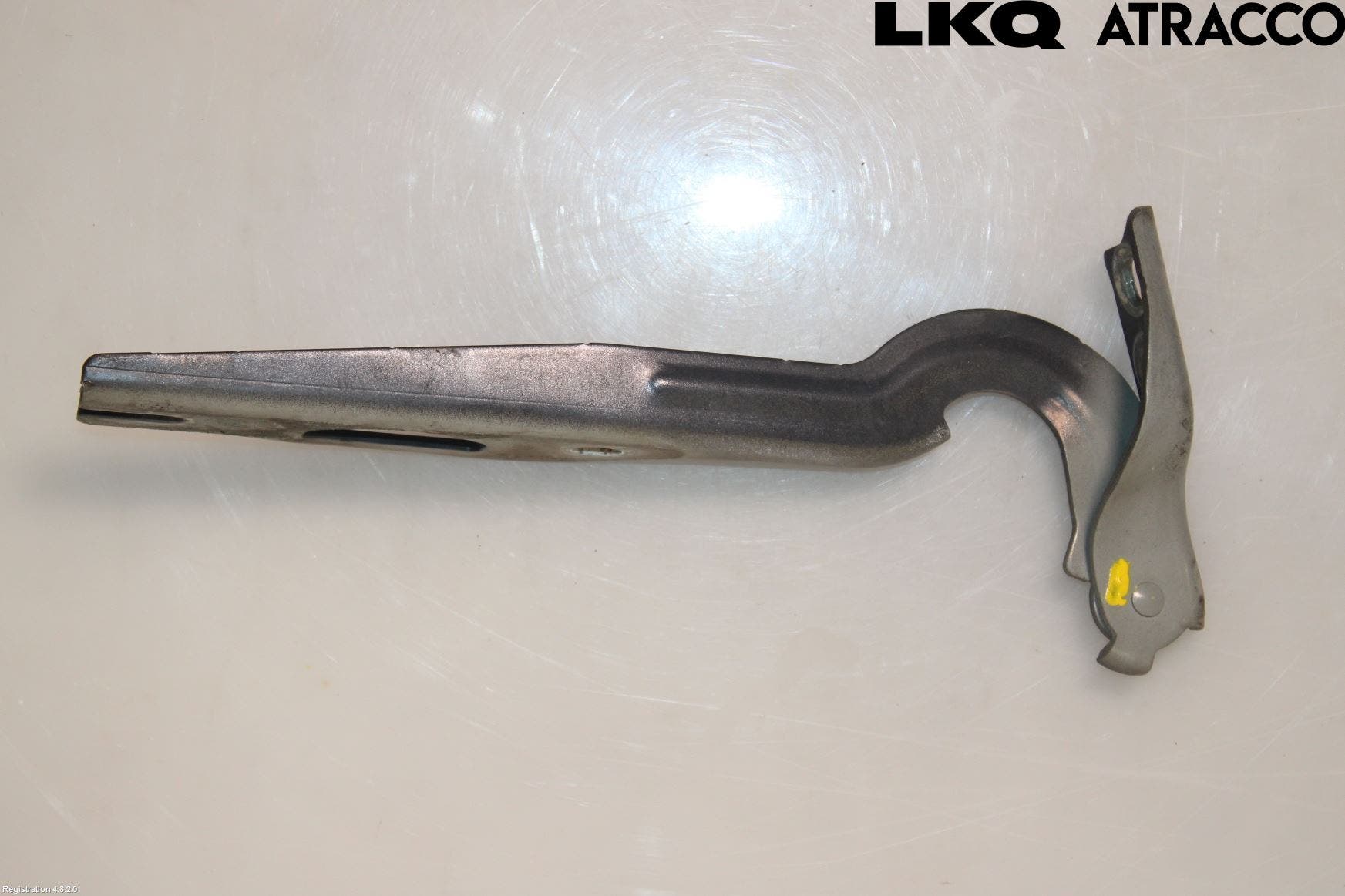 Volkswagen VW GOLF SPORTSVAN 15-20 Huvgångjärn