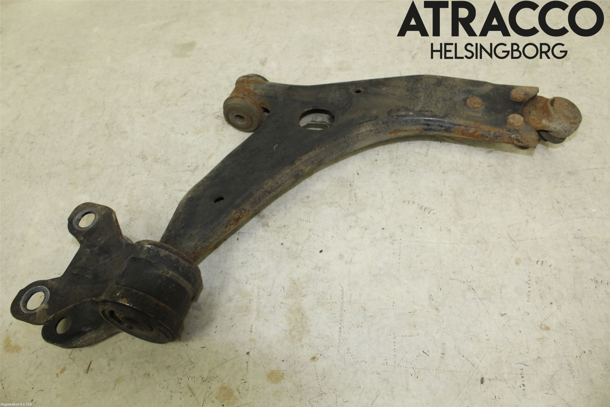 Ford FOCUS 15-18 Bärarm Fram Undre Vä