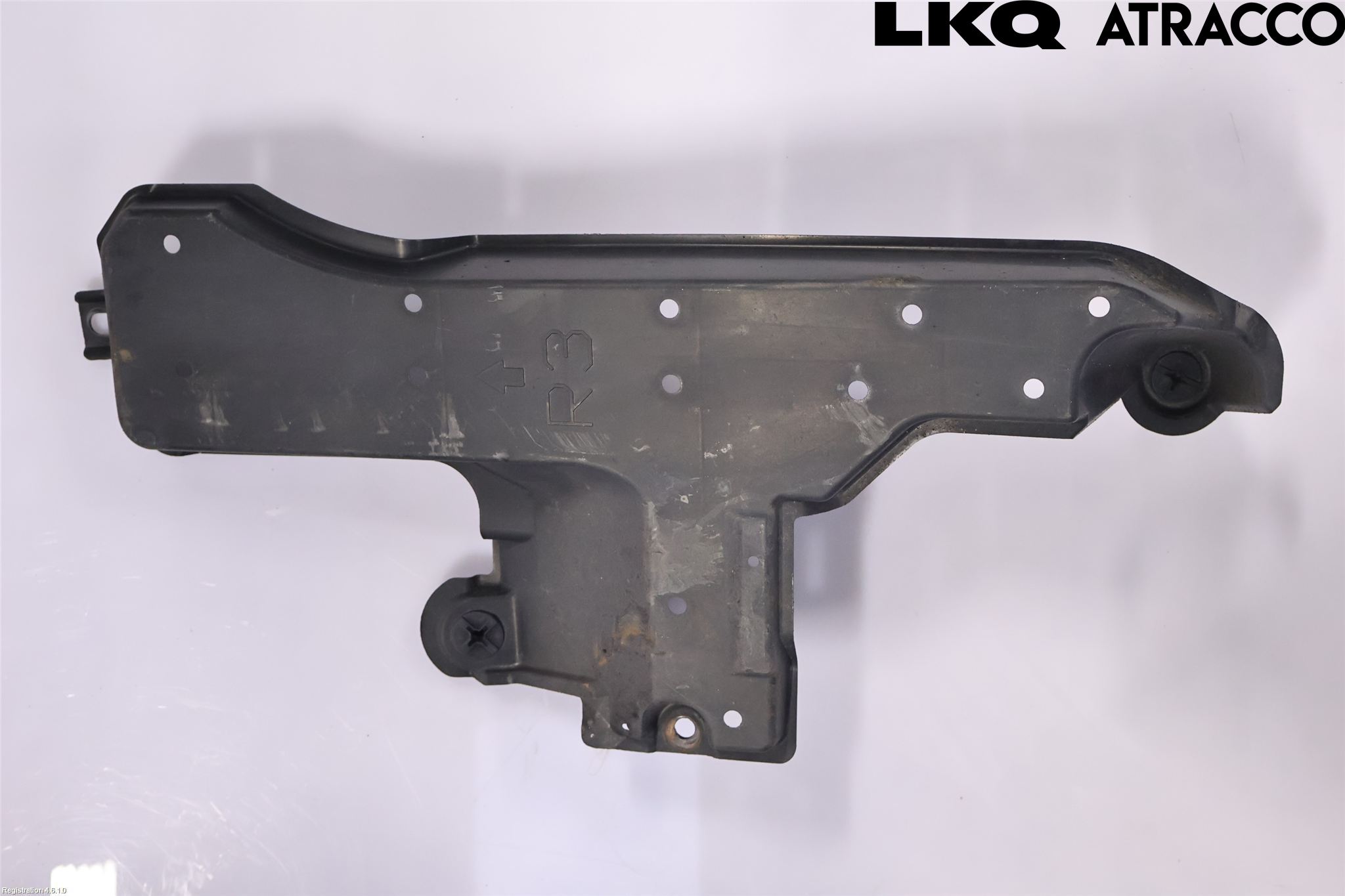 Toyota AURIS 13-19 Hasplåt Plåt-Plast