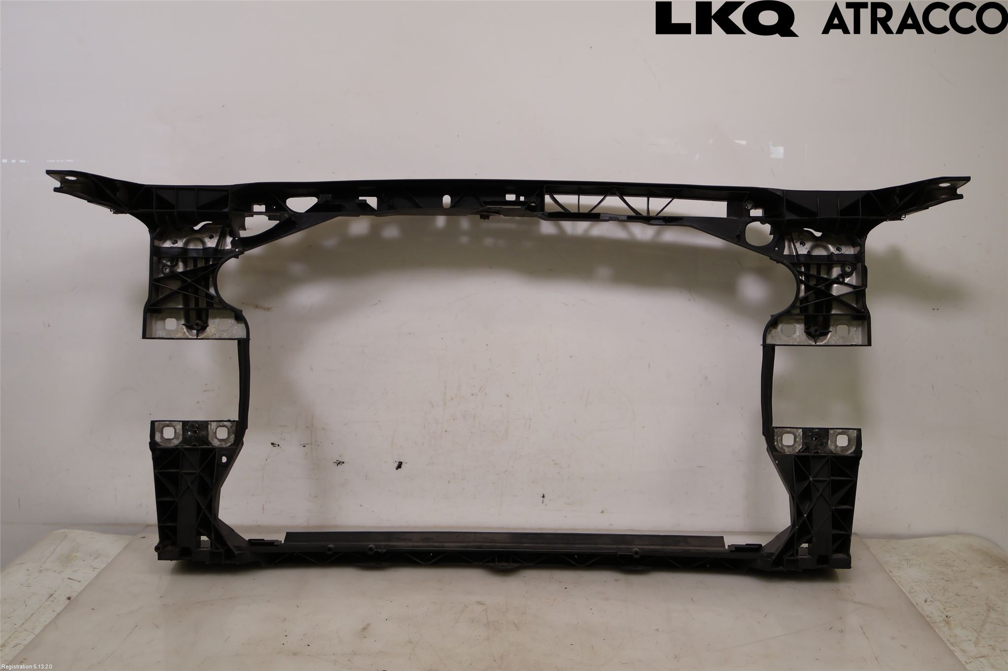 Audi A4/S4 B9 16-19 Frontplåt