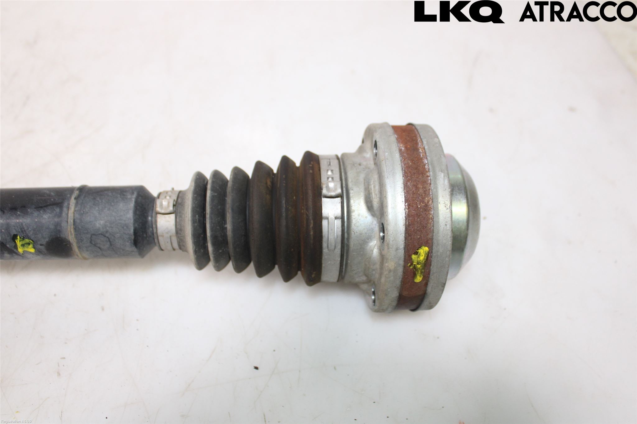 Volkswagen VW PASSAT 15-19 Drivaxel Fram Höger