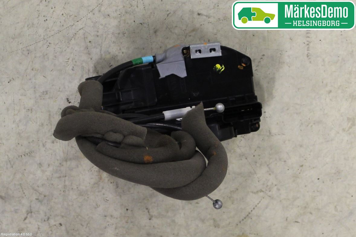 Nissan NOTE E12 14-20 Centrallåsmotor Vänster