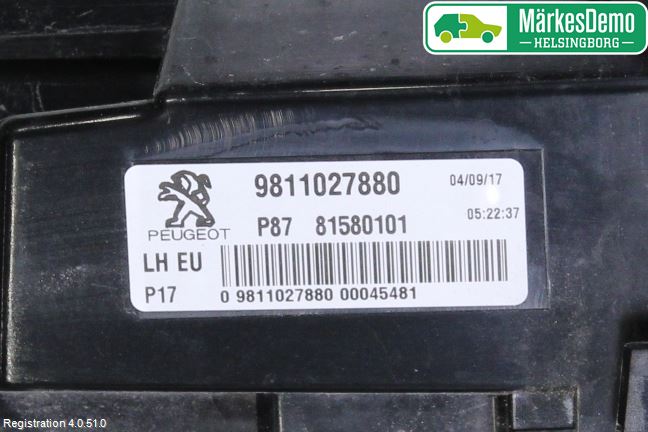 Peugeot 5008 17-24 Bakljus Lucka Vä