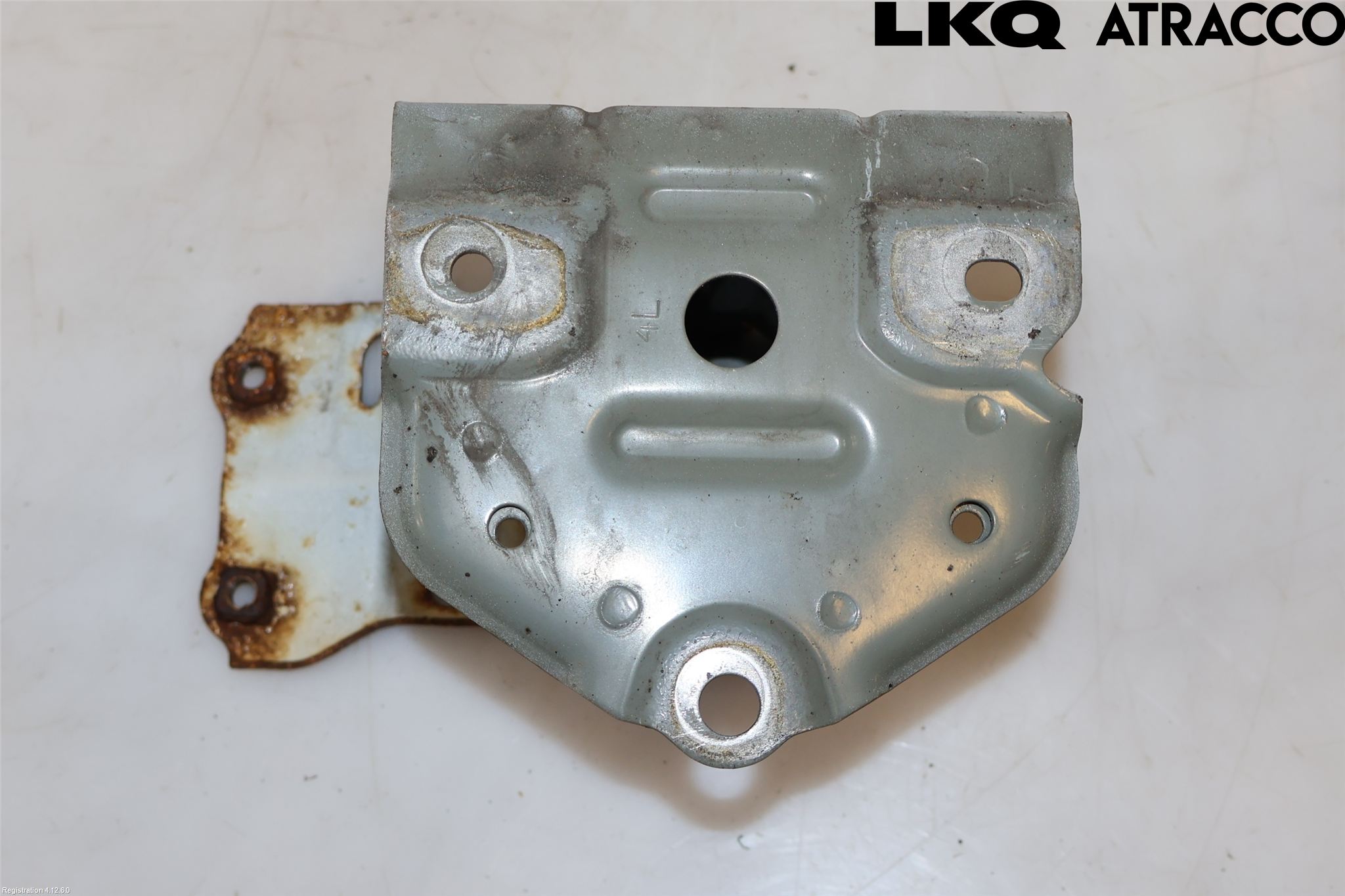 Toyota VERSO 09-18 Stötfångarbärjärn Bak