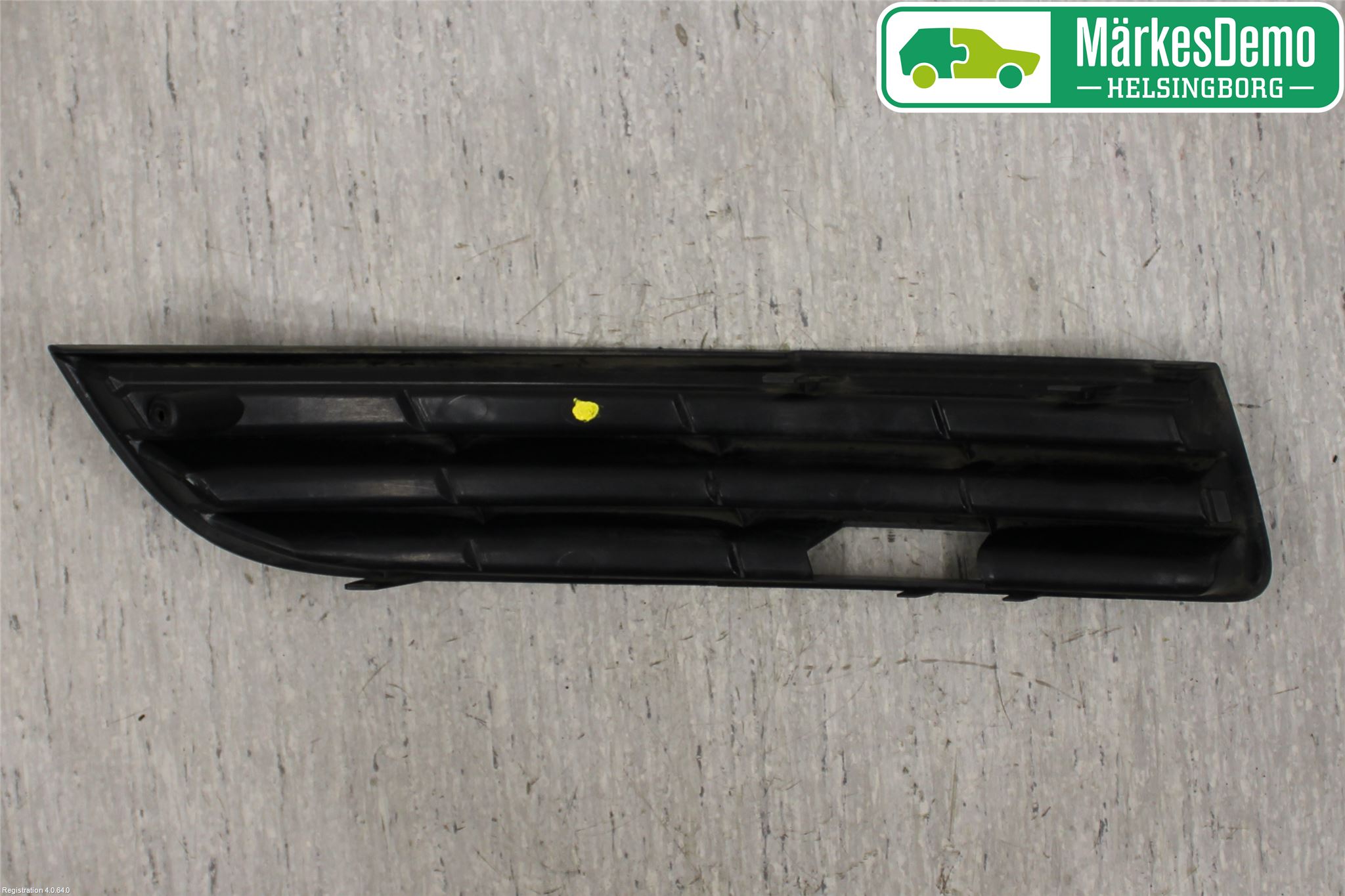 Volkswagen VW PASSAT 05-11 Grilldel Vänster