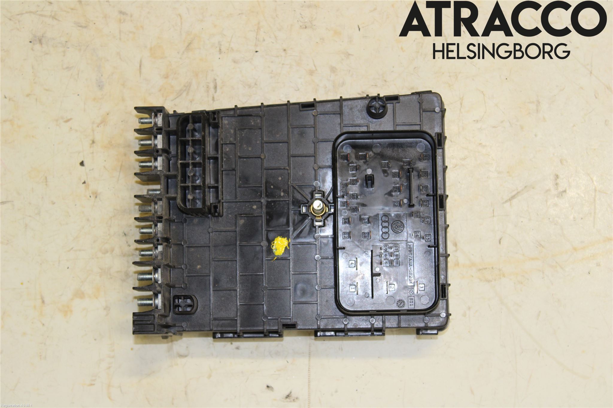 Volkswagen VW PASSAT 11-14 Säkringsdosa-Elcentral