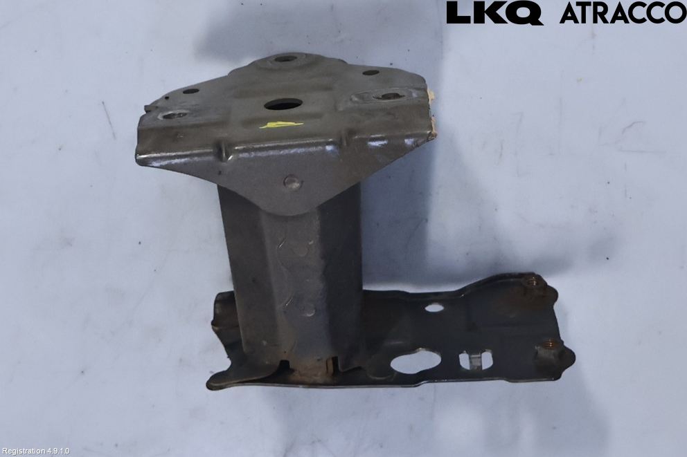 Toyota VERSO 09-18 Stötfångarbärjärn Bak