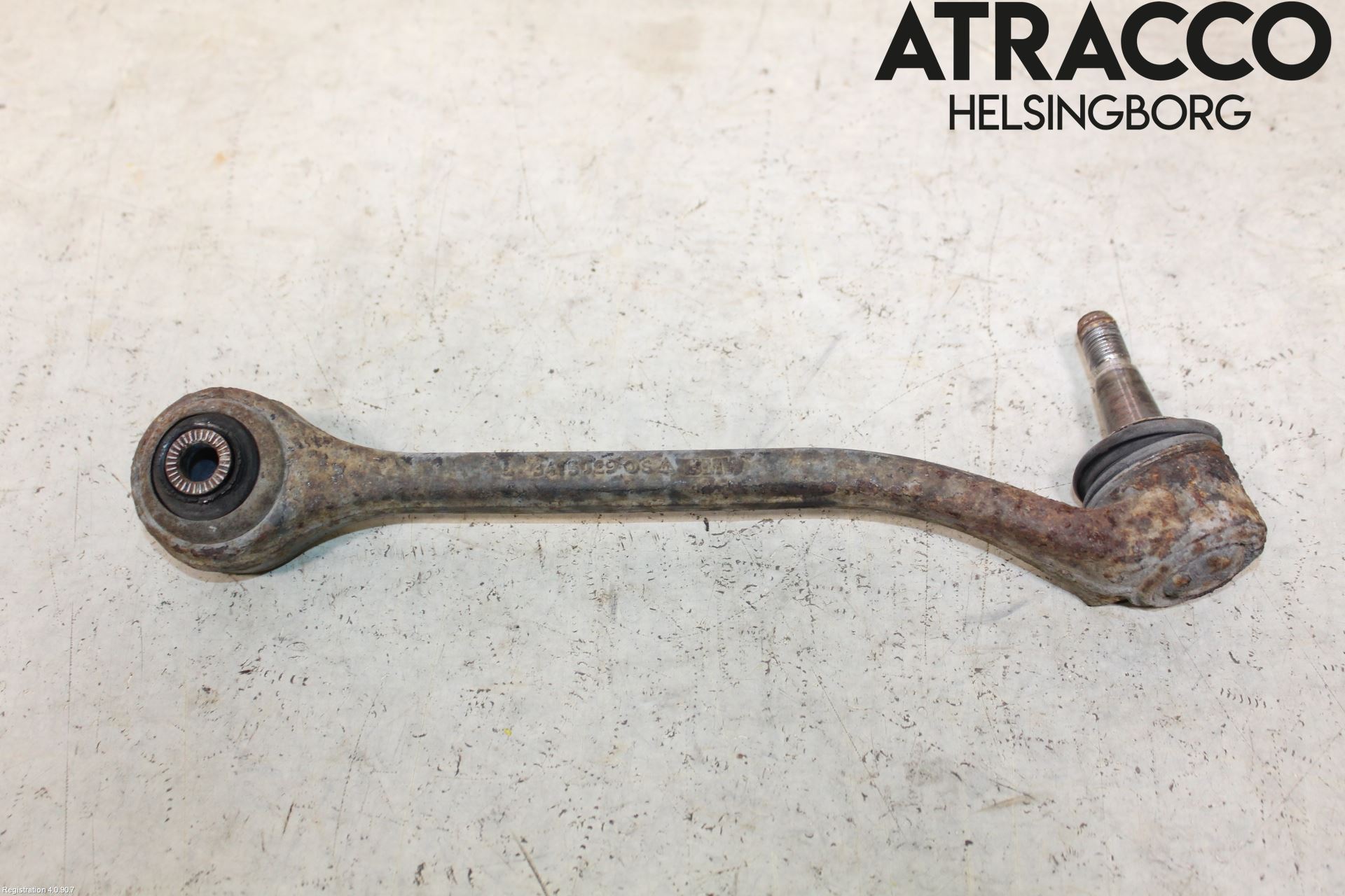 BMW X3 E83     03-10 Bärarm Fram Undre Vä