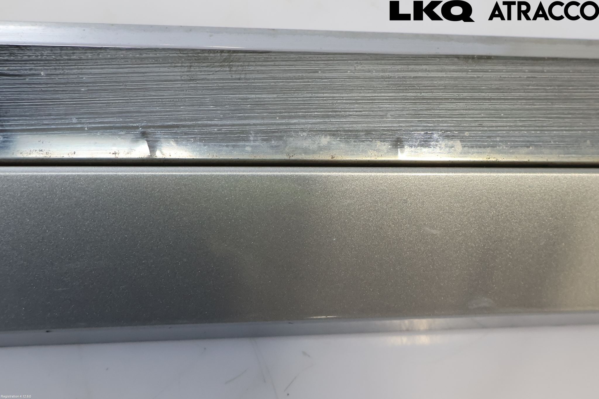 Volkswagen VW PASSAT 20-24 Dörr Dekorlist Fram Hö