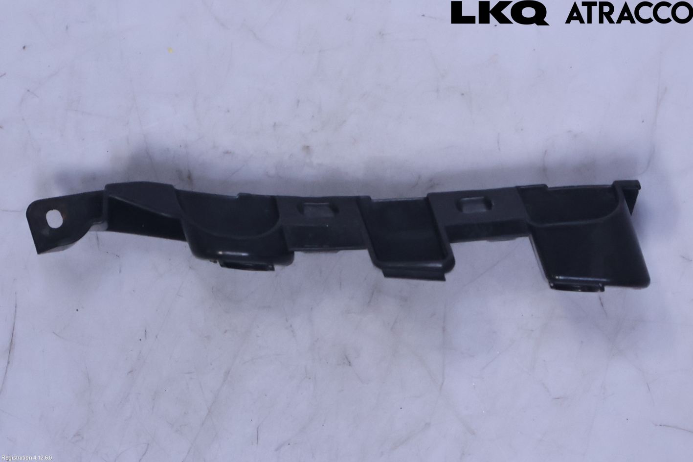 Volkswagen VW PASSAT 11-14 Stötfångarfäste Fram Hö