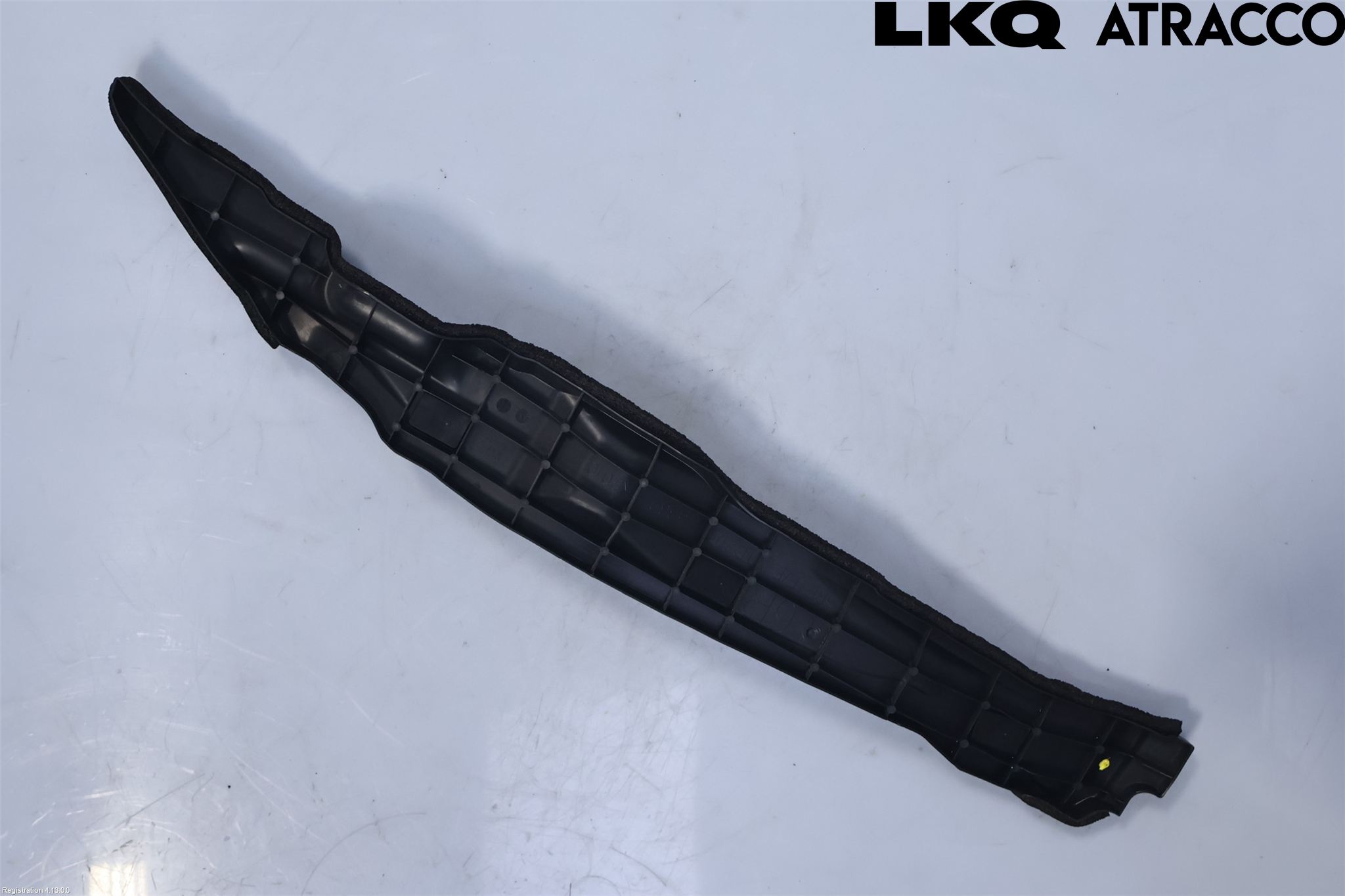 Toyota YARIS CROSS XP21 21- Skärm Hörn Utfyllnad Fram