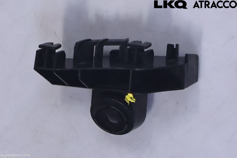 Toyota AURIS 13-19 Stötfångarfäste Bak Hö