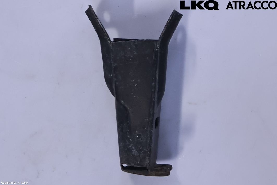 Volvo V70 08-13 Kylarfäste-Ram-Balk