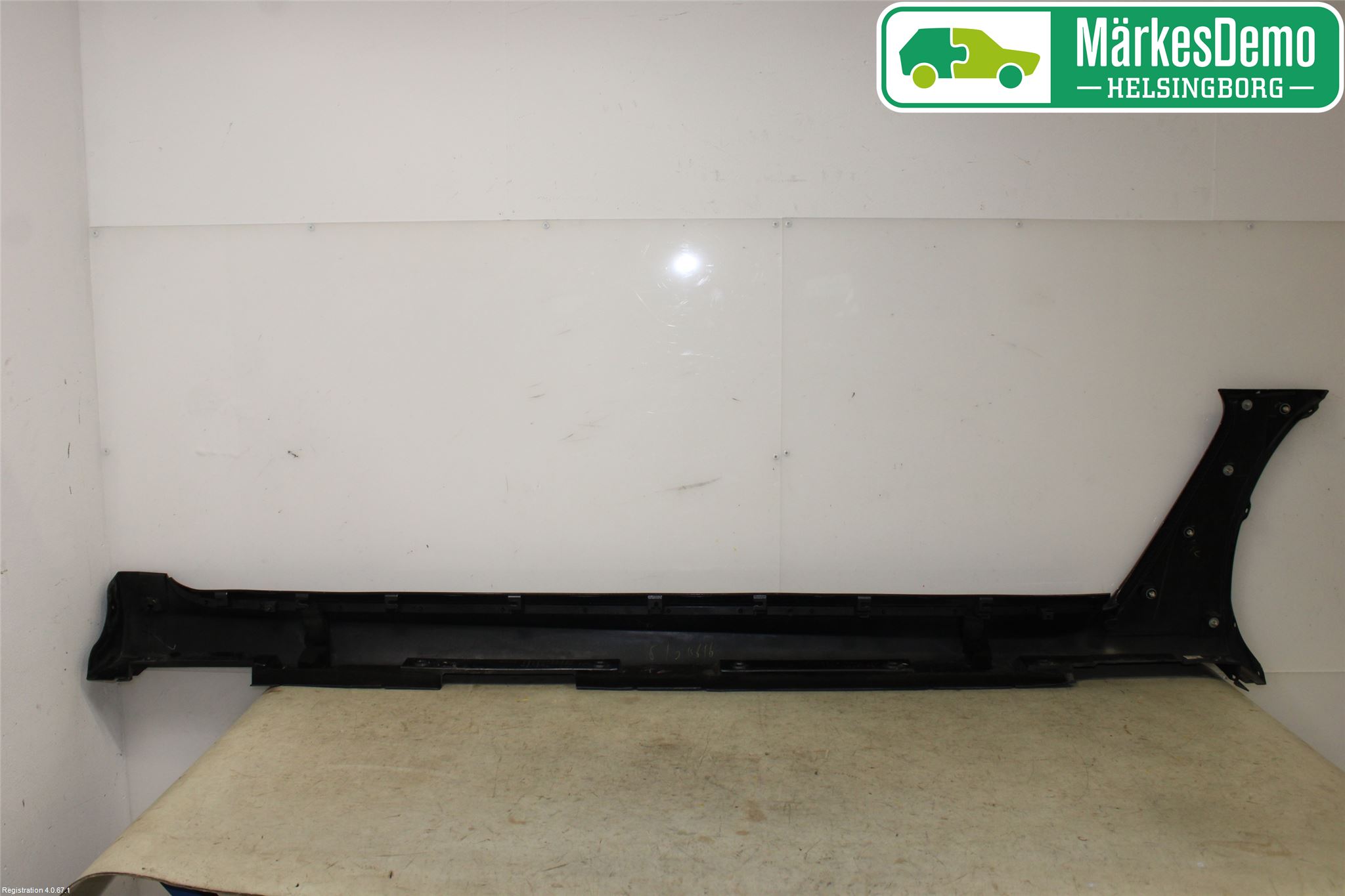 Lexus IS-F 06-09 Sidokjol Vä