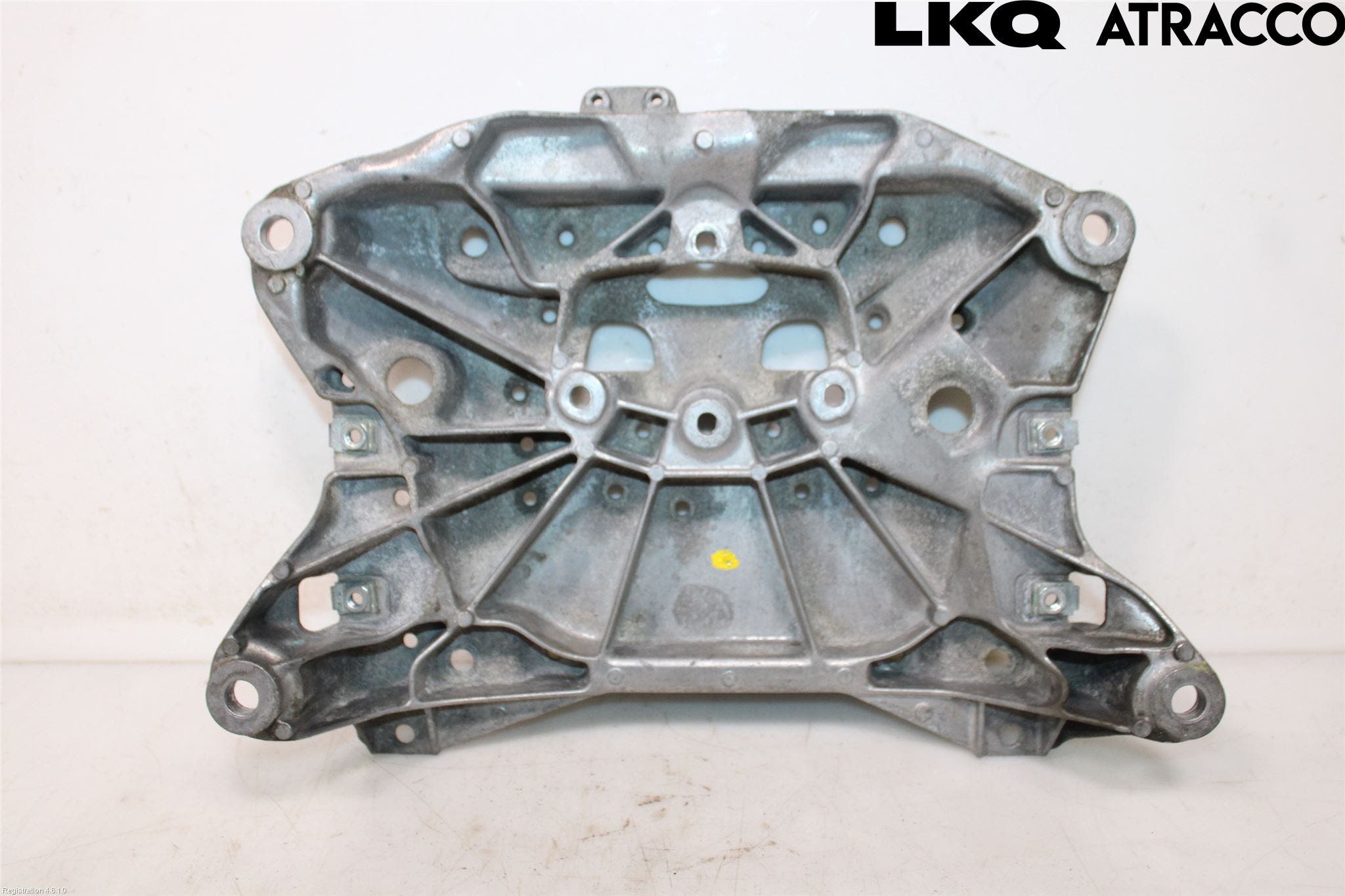 Audi A6 F2/C8 19- Växellådsbalk