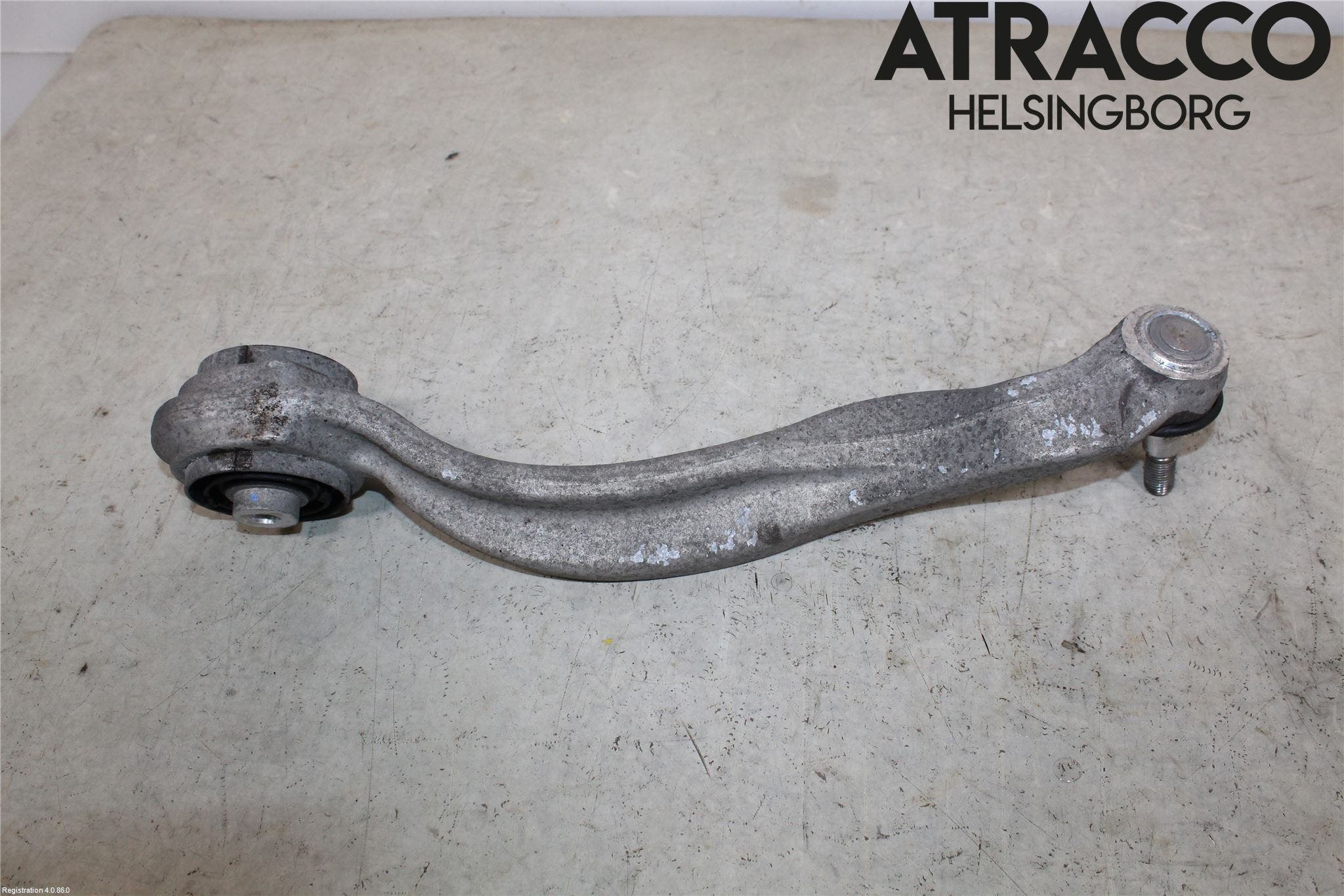 Mercedes-Benz MB CLS (C218/X218) 11-17 Bärarm Fram Undre Vä