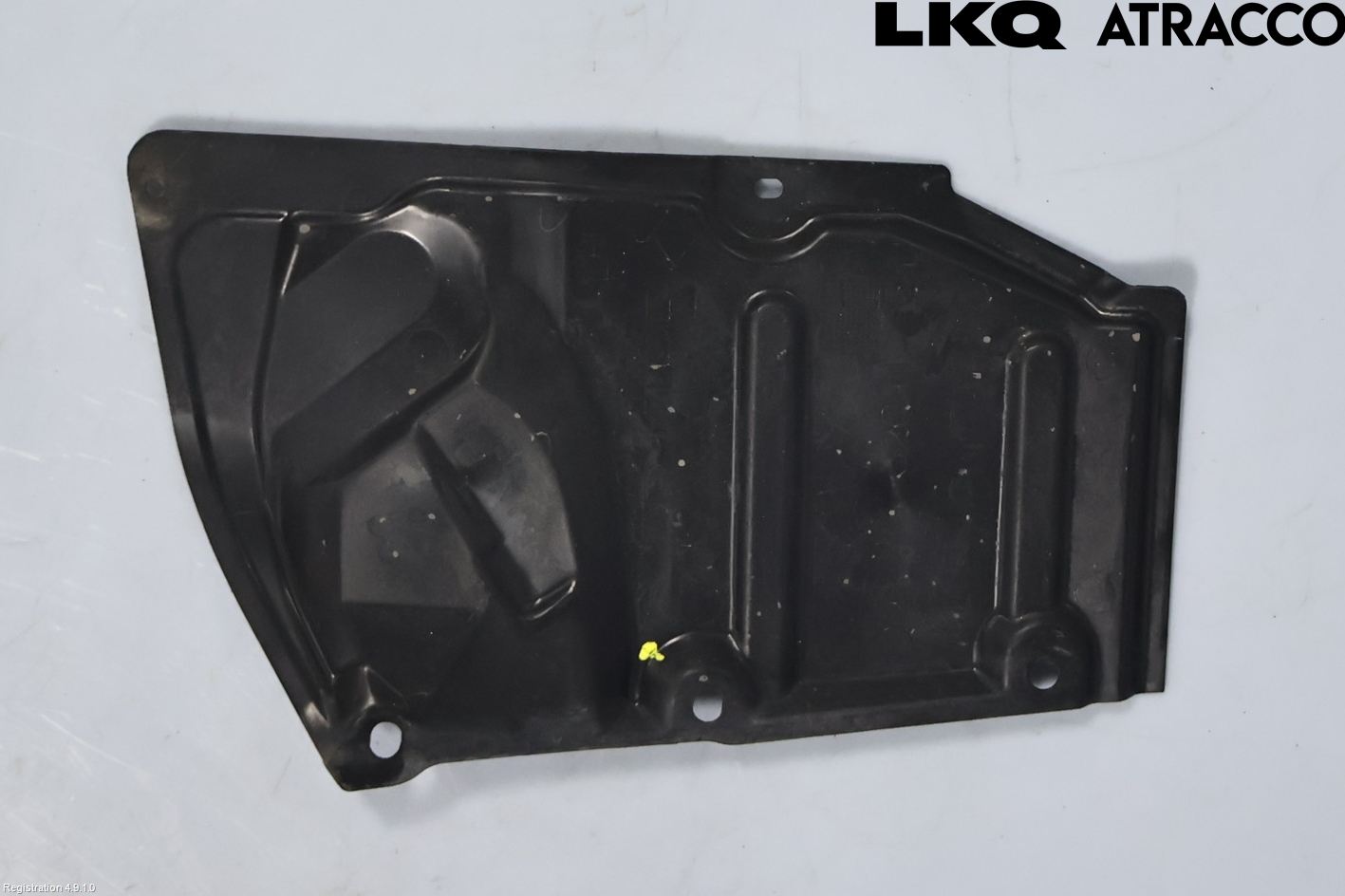 Toyota AURIS 13-19 Hasplåt Plåt-Plast