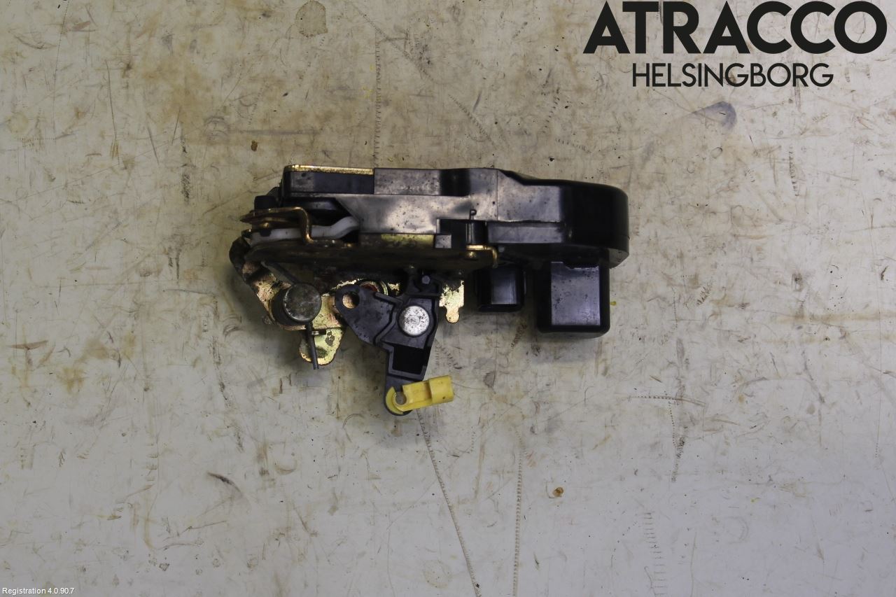 Dodge MAGNUM Centrallåsmotor Höger