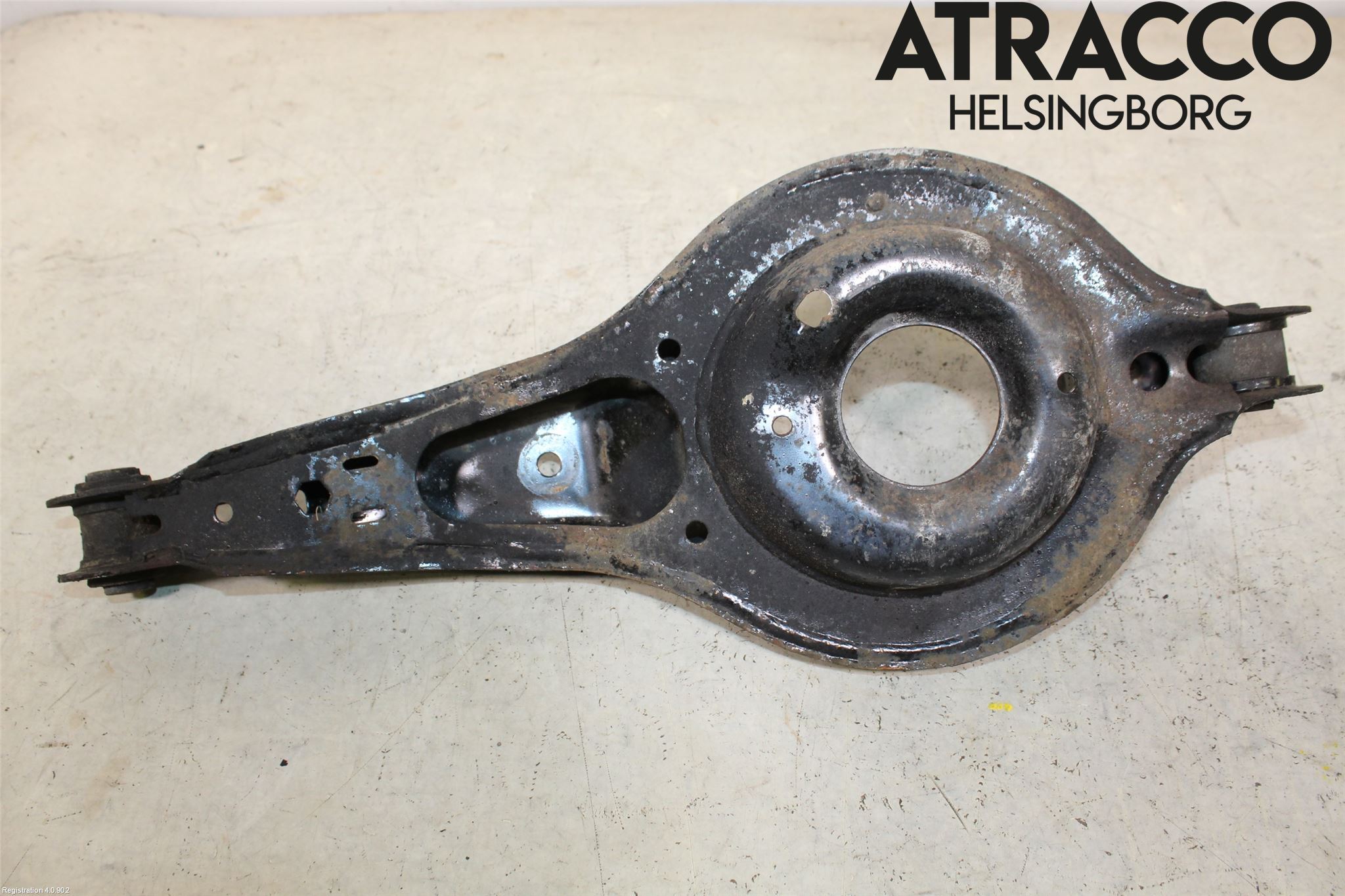 Ford FOCUS 15-18 Bärarm Bak Vänster