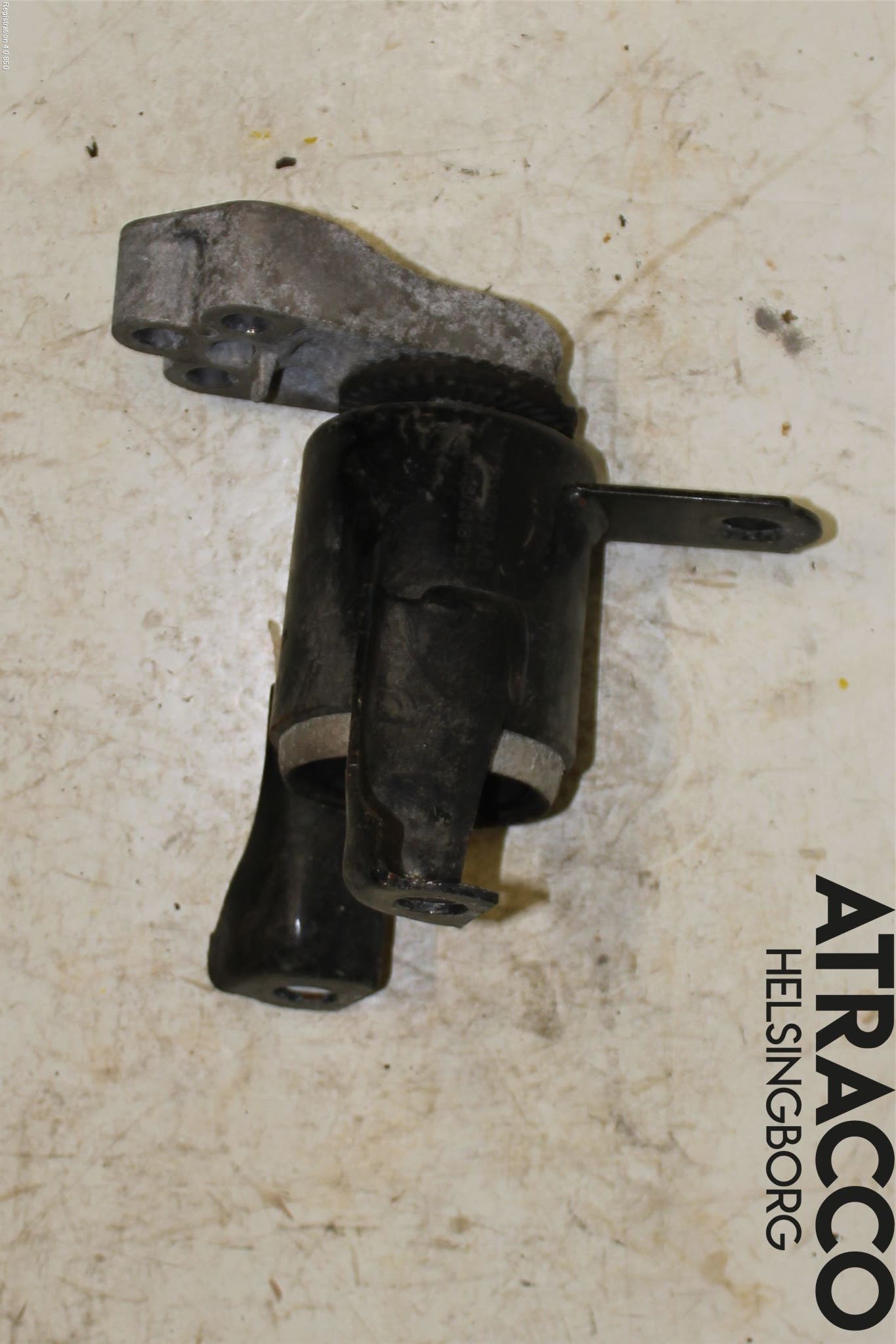 Ford FIESTA 13-17 Motorfäste