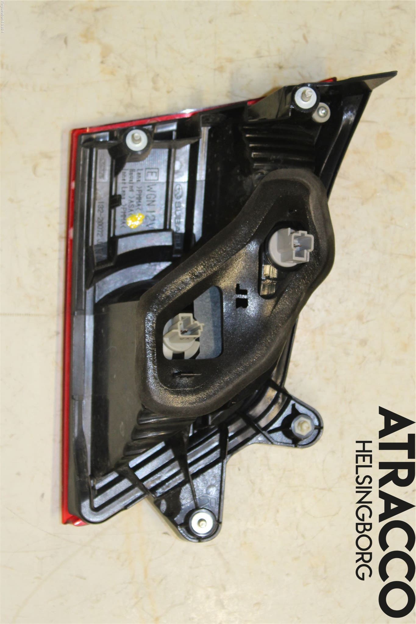 Subaru LEGACY 10-14 Bakljus Lucka Hö