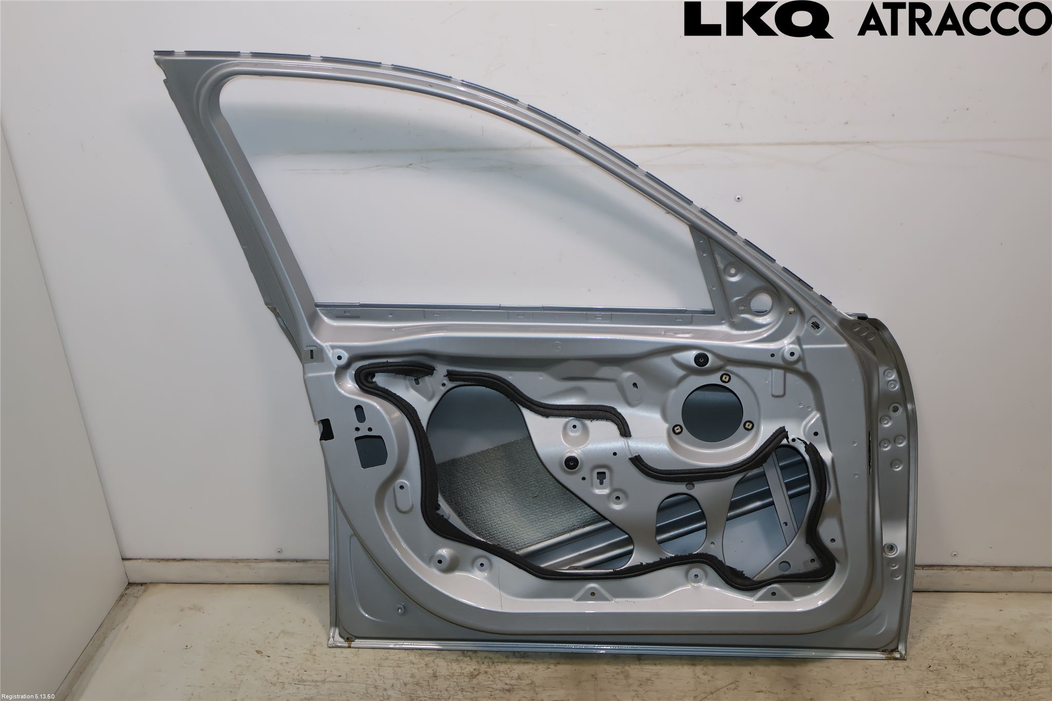 BMW 3 F30/F31/F80 12-19 Dörr Fram Vänster