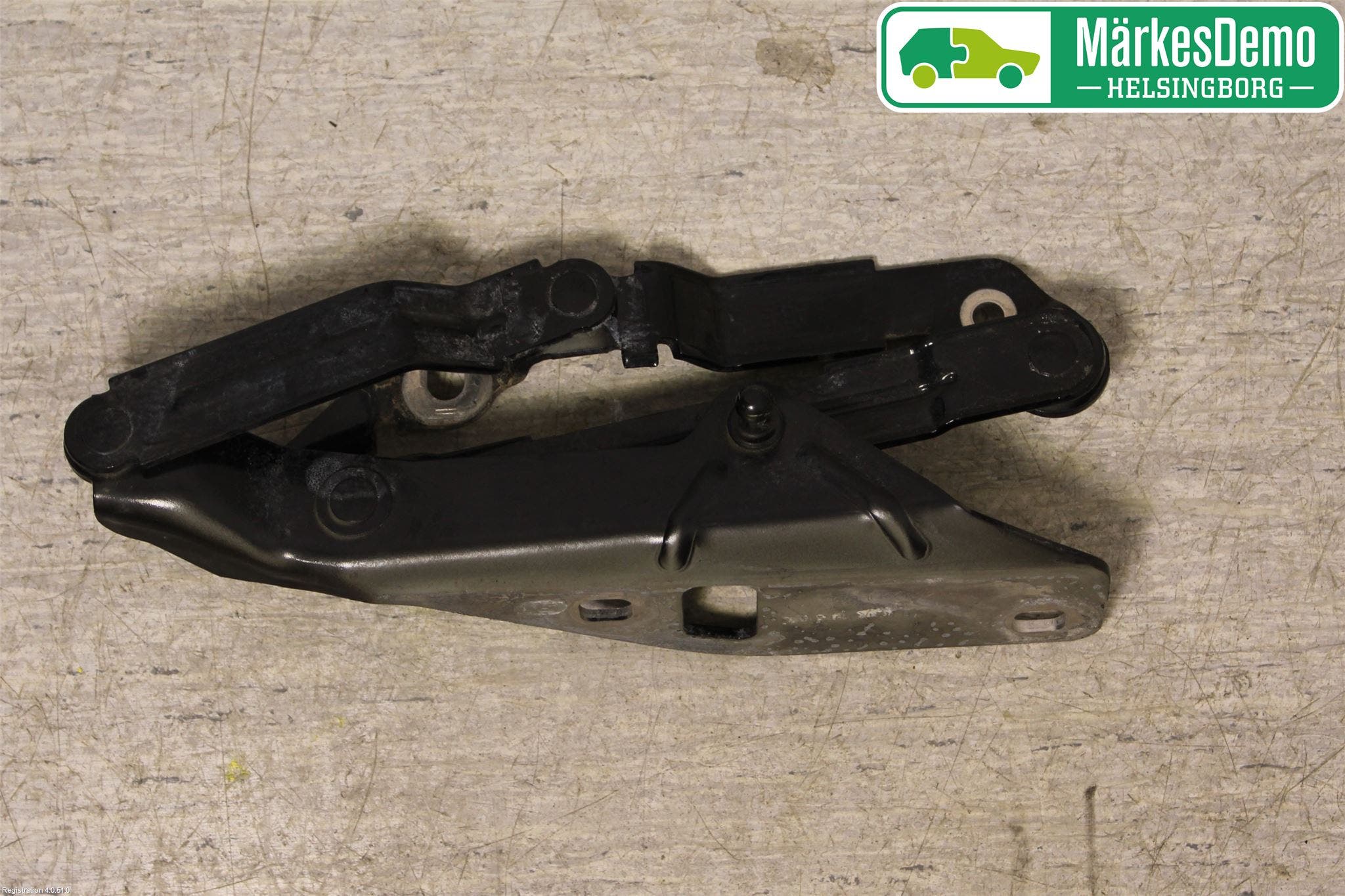 Audi TT/TTS 07-14 Huvgångjärn