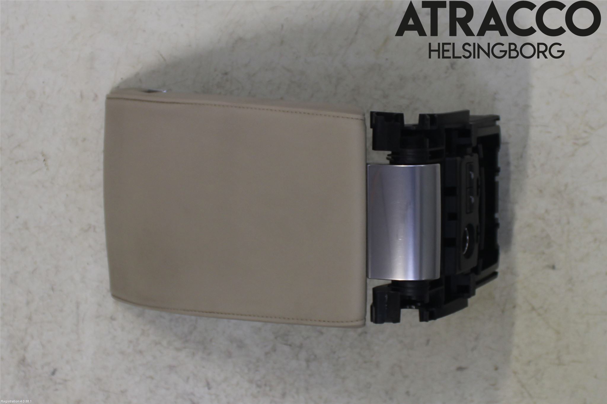 Volvo V70 08-13 Inredning Armstöd