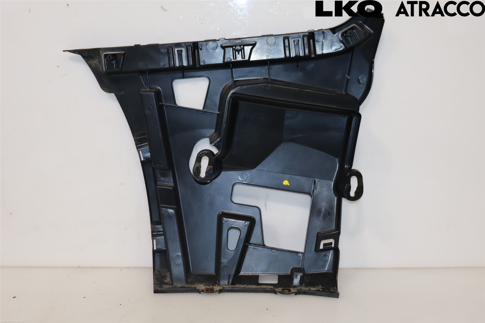 BMW 3 F30/F31/F80 12-19 Stötfångarfäste Bak Hö