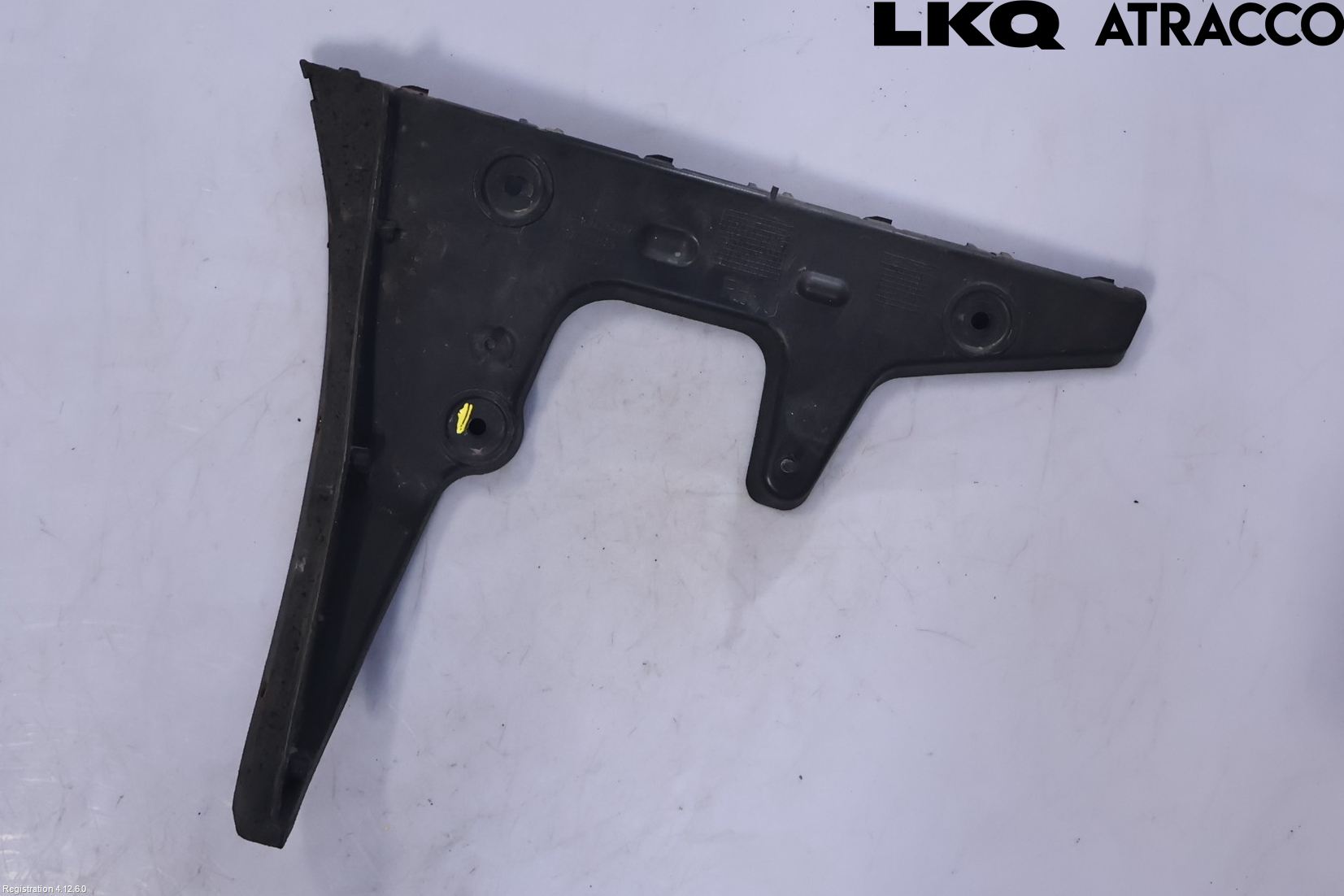 Audi A6/S6     05-11 Stötfångarfäste Bak Hö