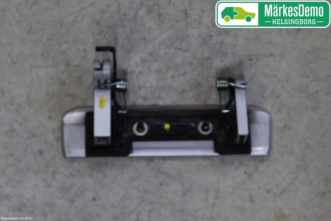 Nissan MICRA 11-16 Bakluckehandtag