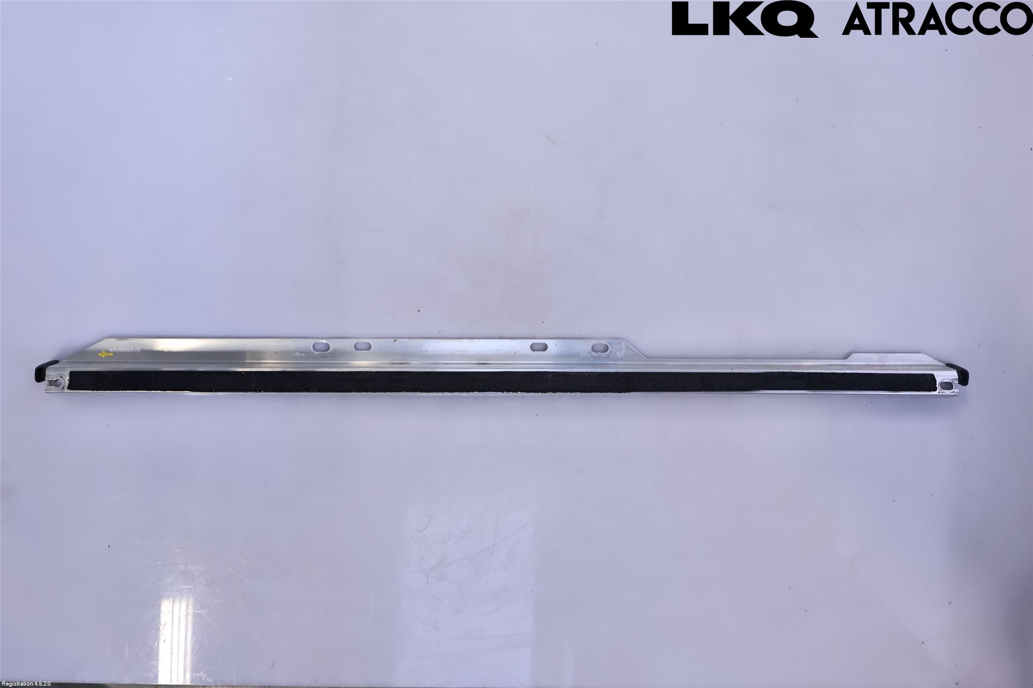 Volvo XC60 18- Fjäderbensstag