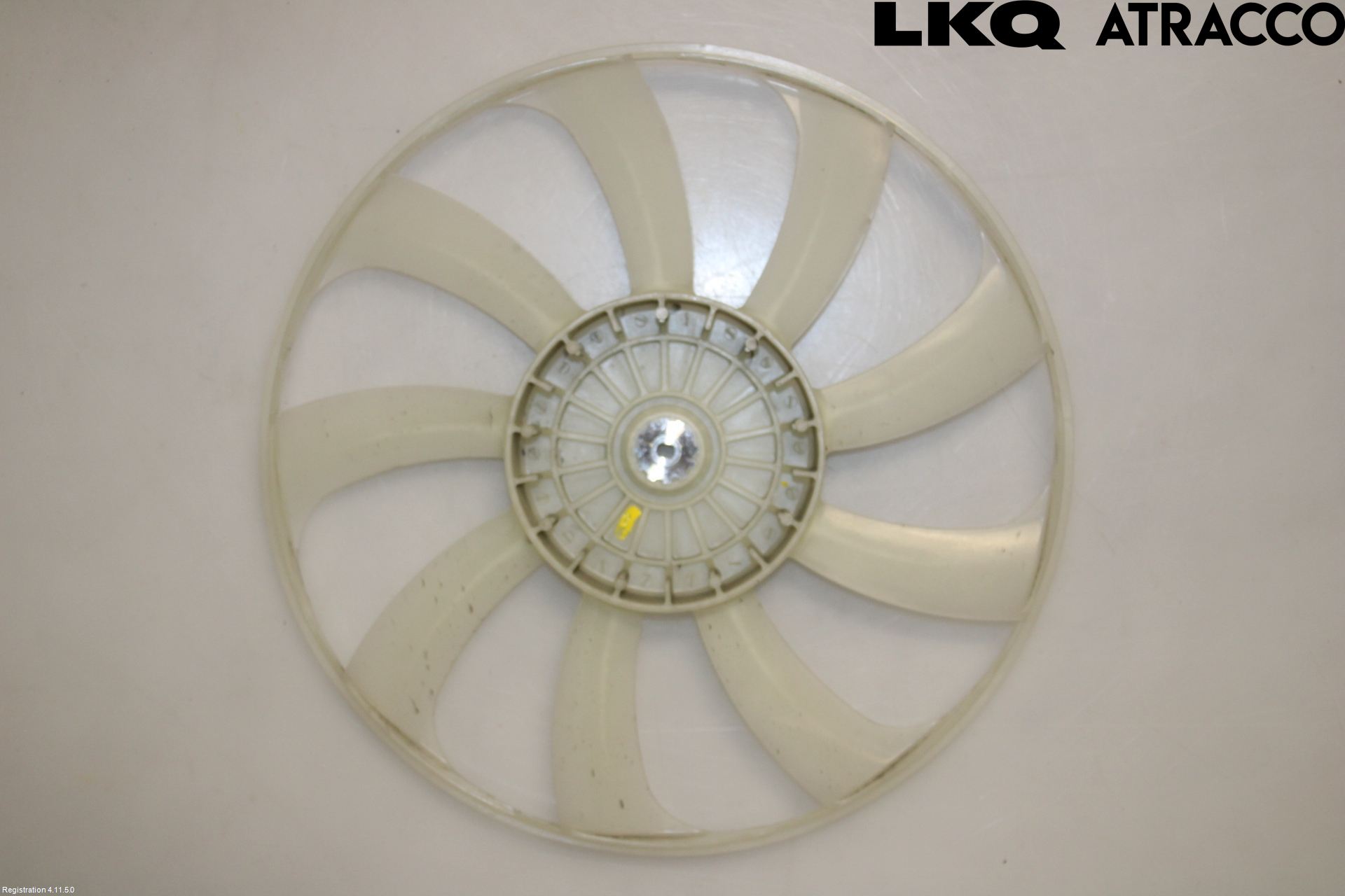 Toyota COROLLA 19- Kylfläkt-Vinge