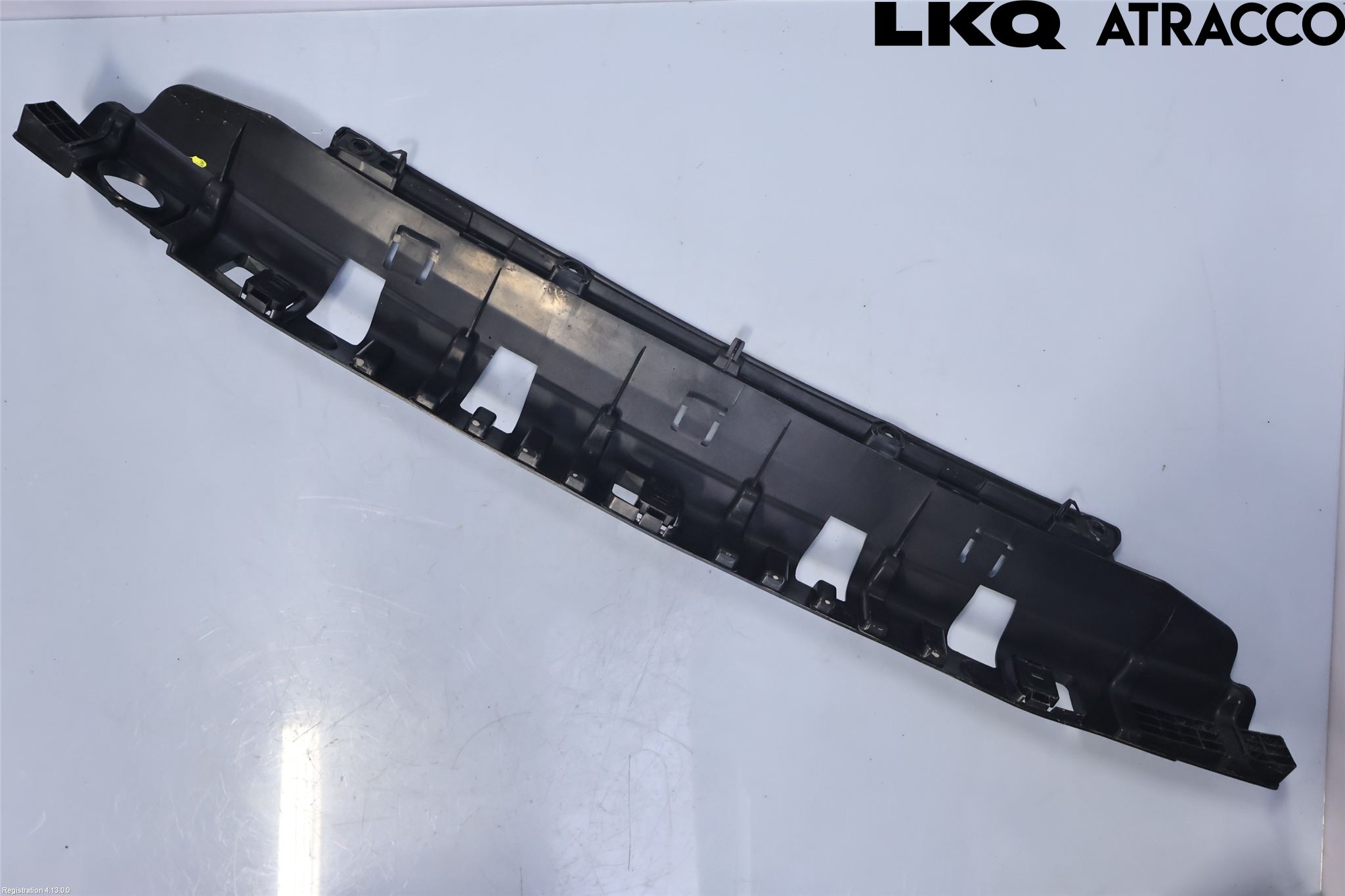 Peugeot 2008 13-20 Stötfångardel Bak Mitt