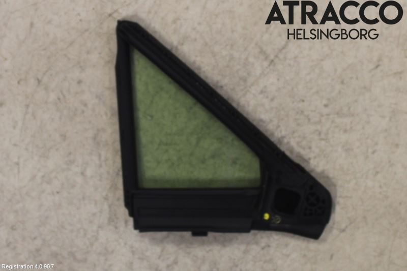 Toyota RAV4 19- Dörruta Fram Lilla Vä