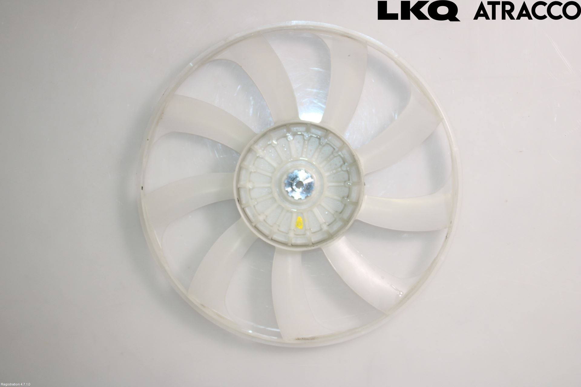 Toyota AURIS 13-19 Kylfläkt-Vinge