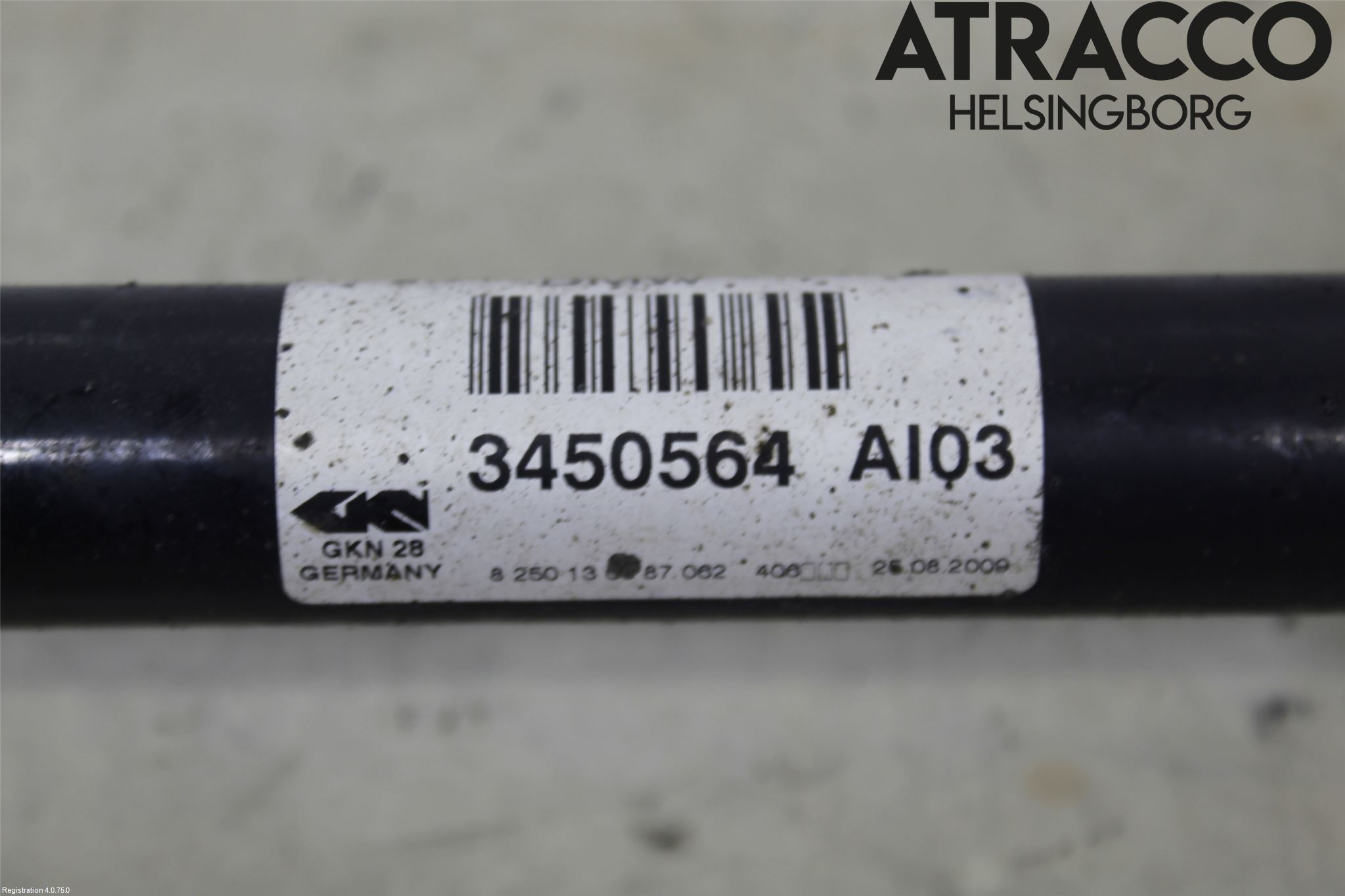 BMW X3 E83     03-10 Drivaxel Fram Höger