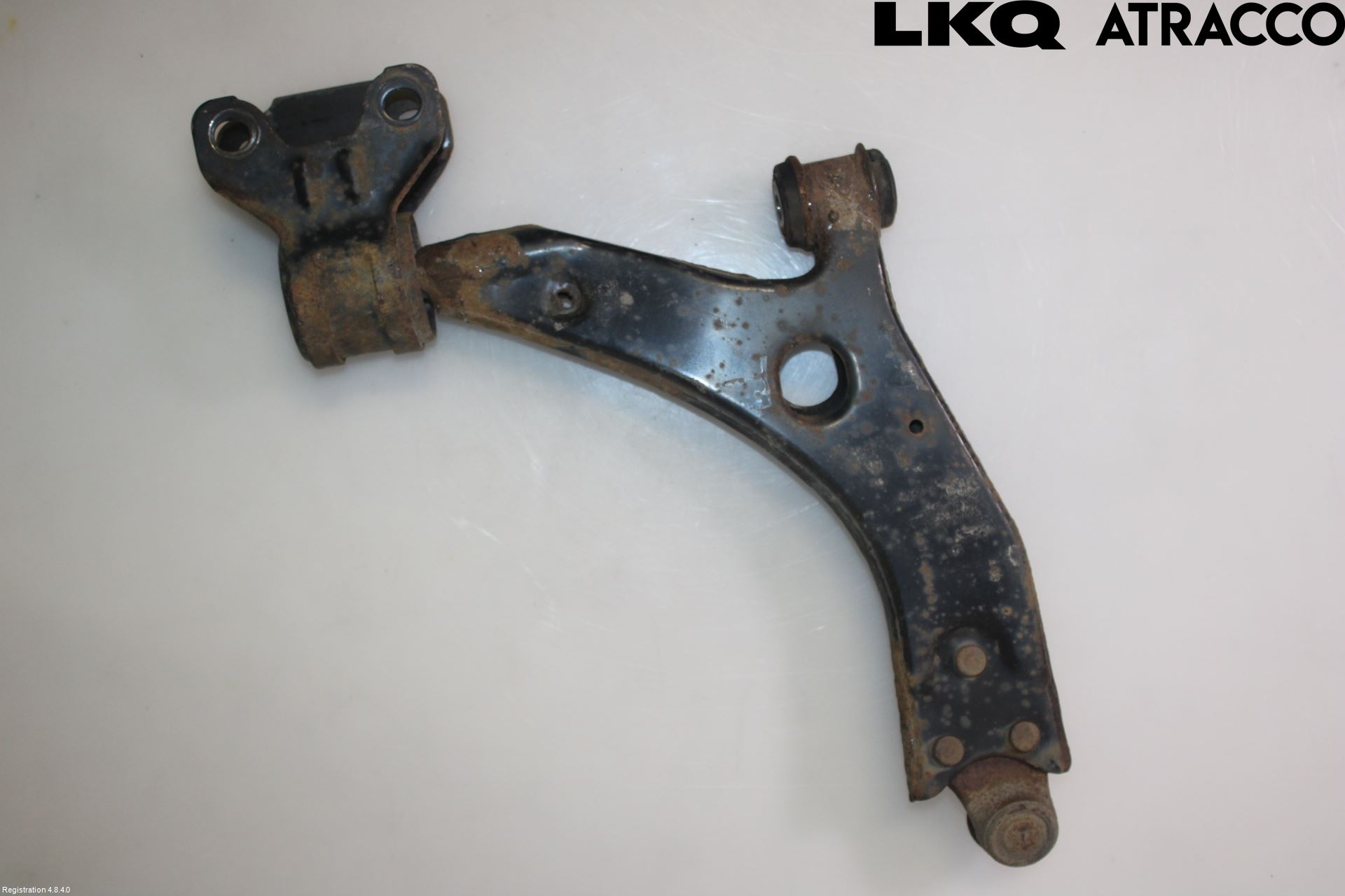 Ford FOCUS 15-18 Bärarm Fram Undre Vä