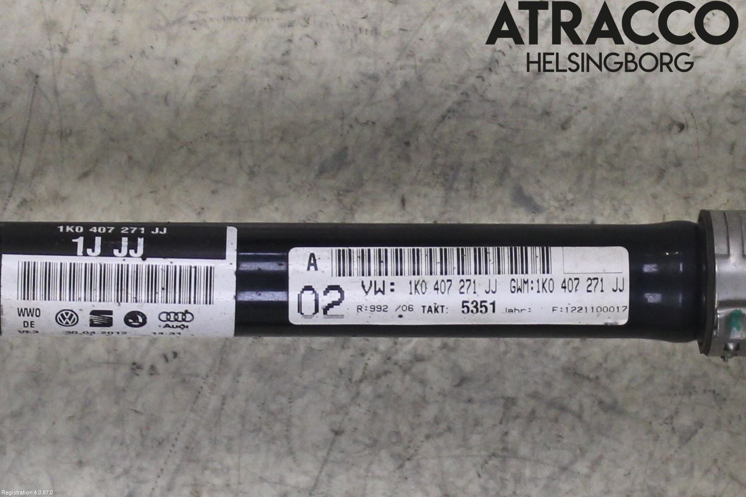 Volkswagen VW PASSAT 11-14 Drivaxel Fram Vänster