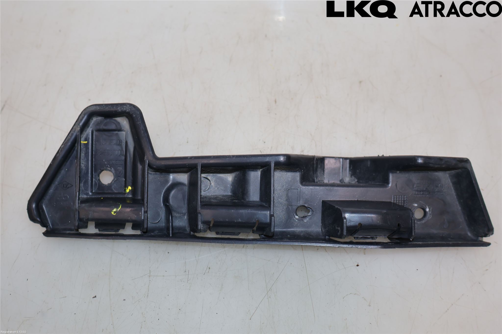 Nissan NV400 12-24 Stötfångarfäste Fram Hö