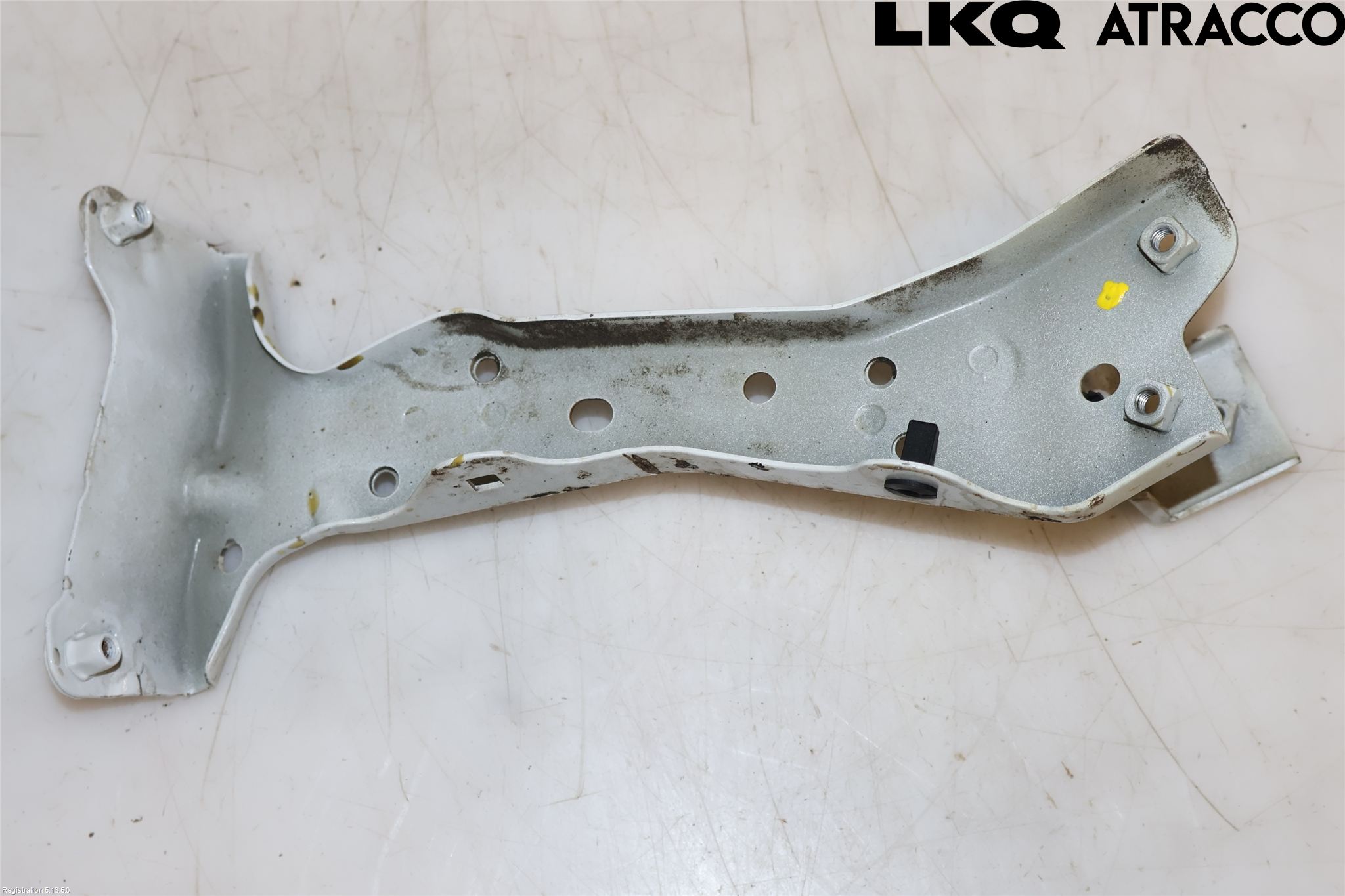 Audi A3/S3 8V 13-20 Skärmfäste Fram Hö