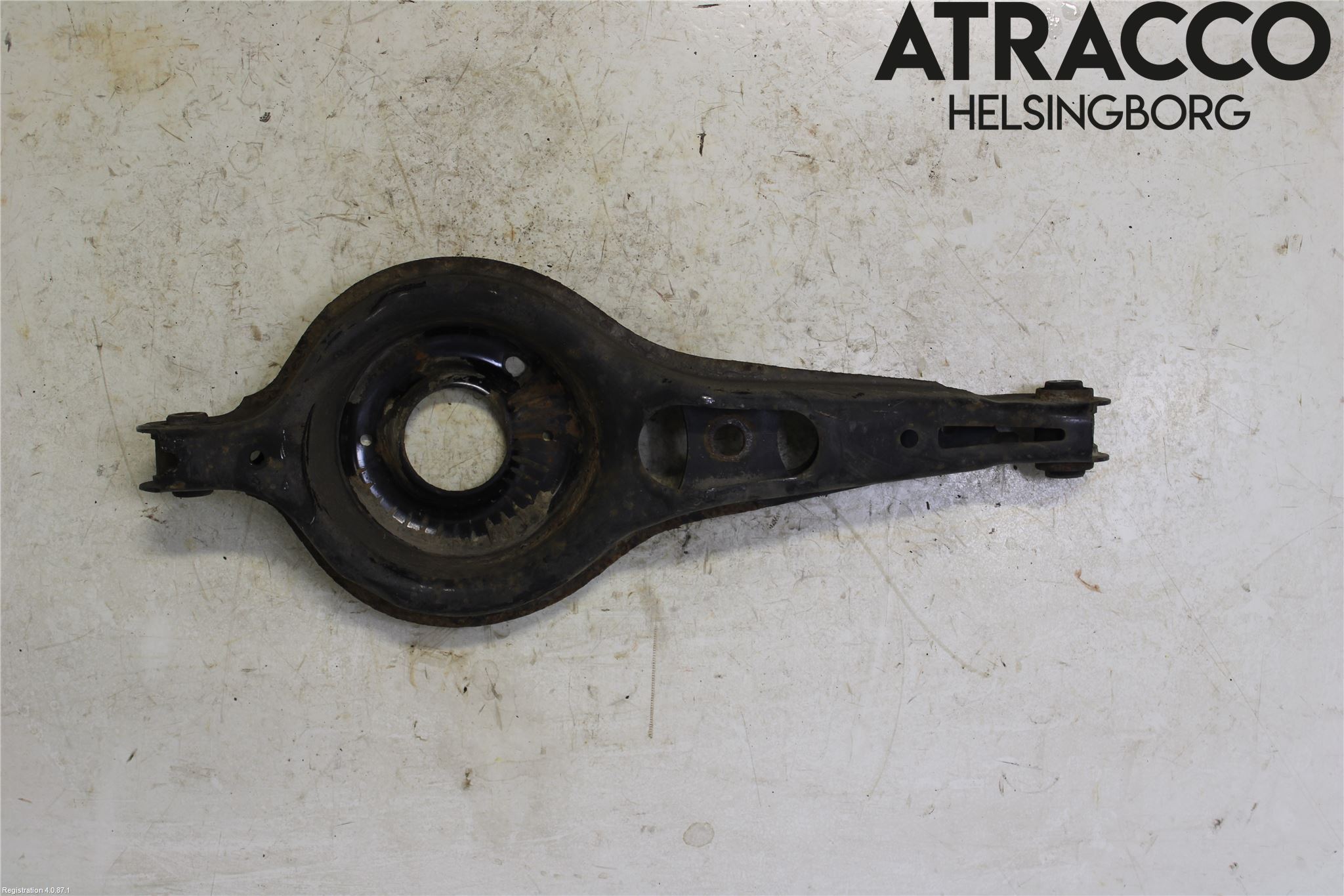Ford FOCUS 15-18 Bärarm Bak Vänster