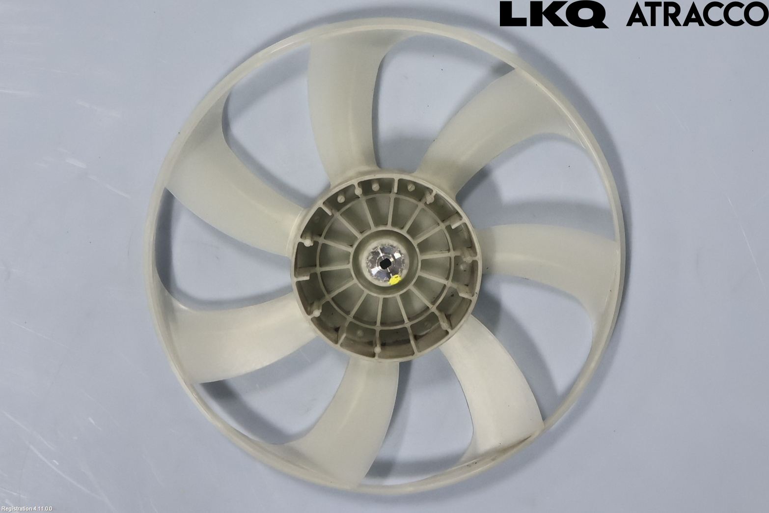 Toyota COROLLA 19- Kylfläkt-Vinge